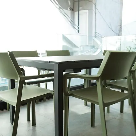 Friends Loft * Sarandë